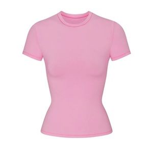READY TO SHIP 💗 NWT Skims Cotton Short Sleeve T-Shirt